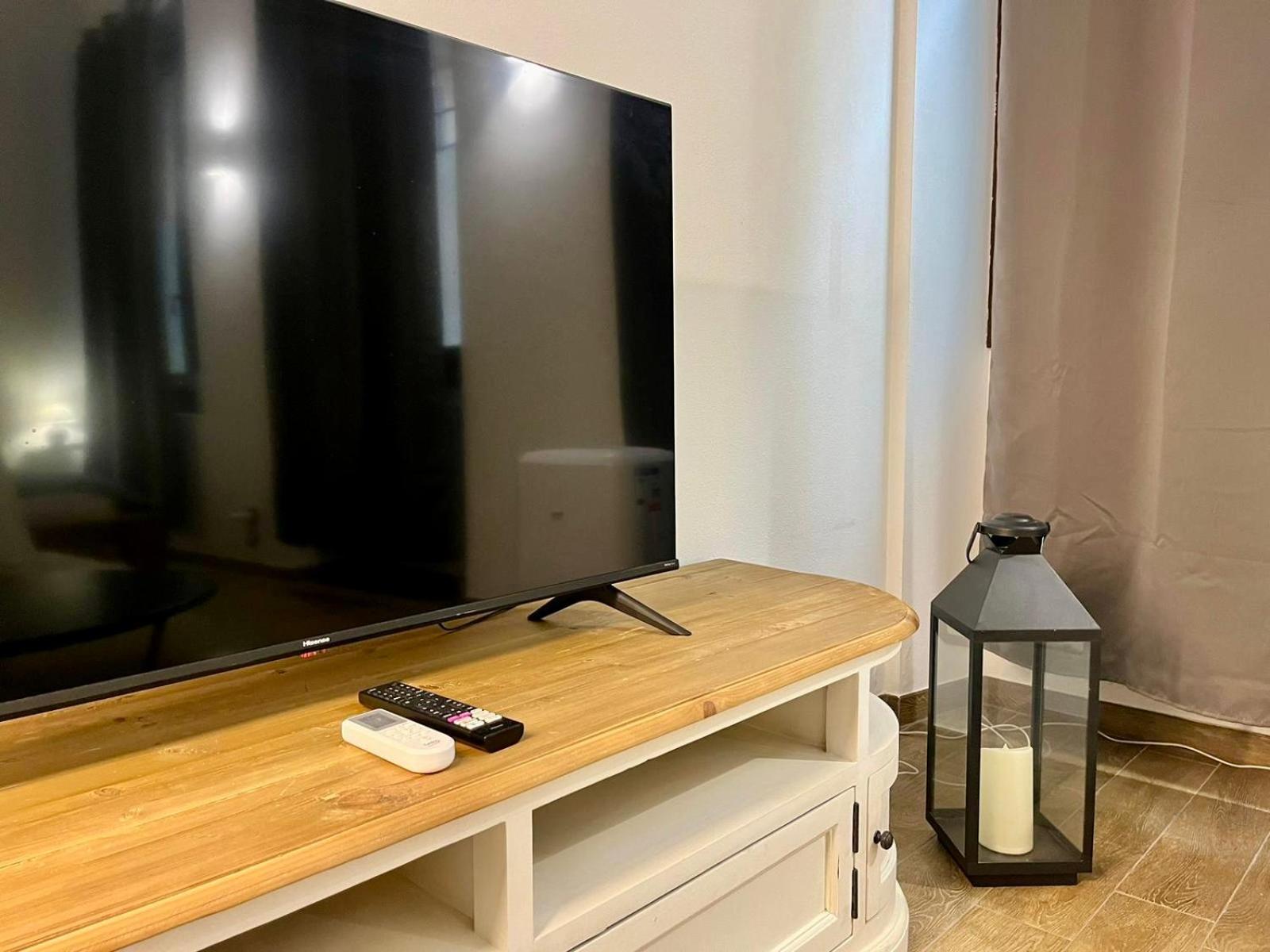 شقة Residenza Corrado By Almanova Residenze مانتوفا المظهر الخارجي الصورة